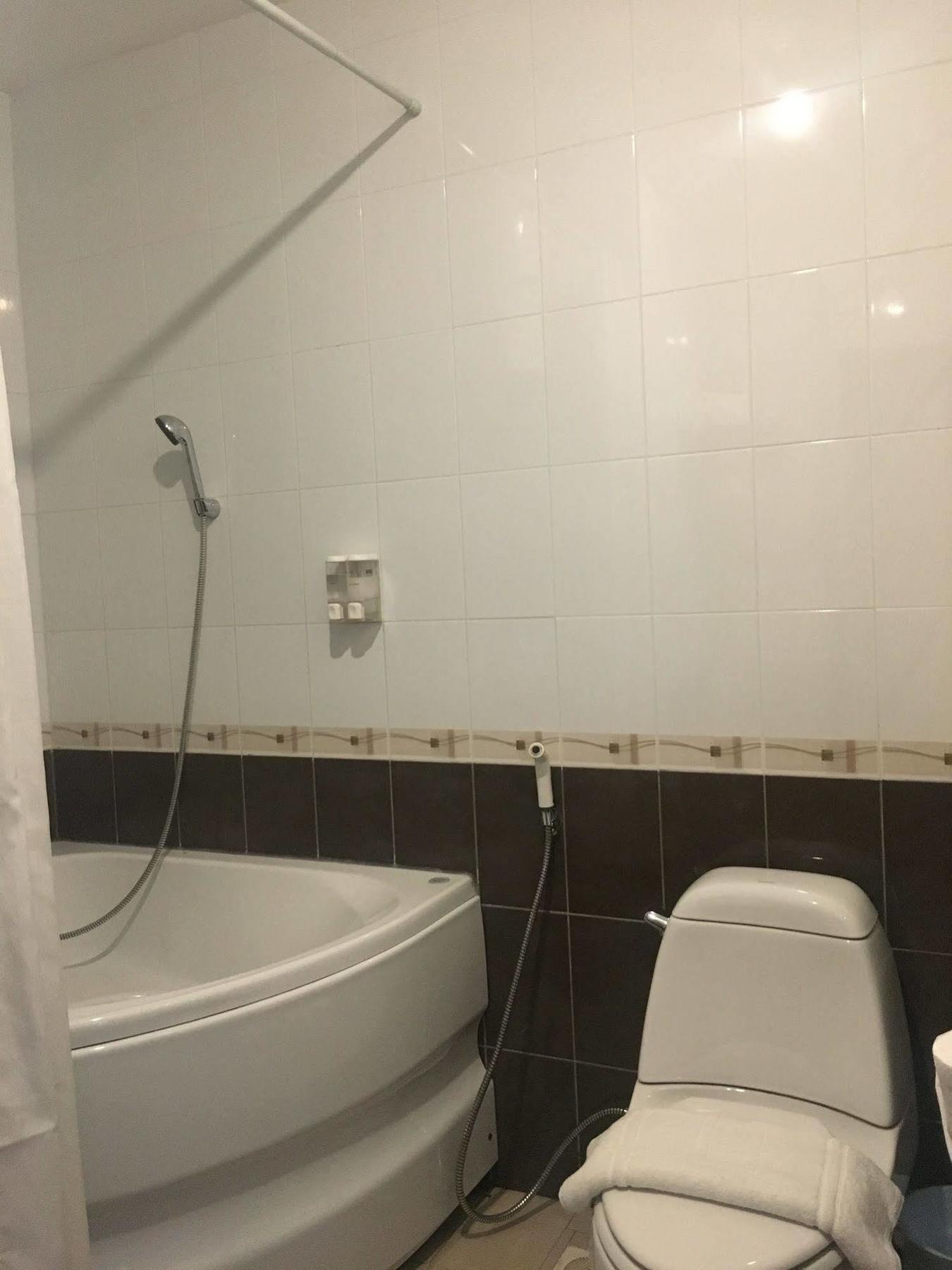 Av Hotel ビエンチャン エクステリア 写真